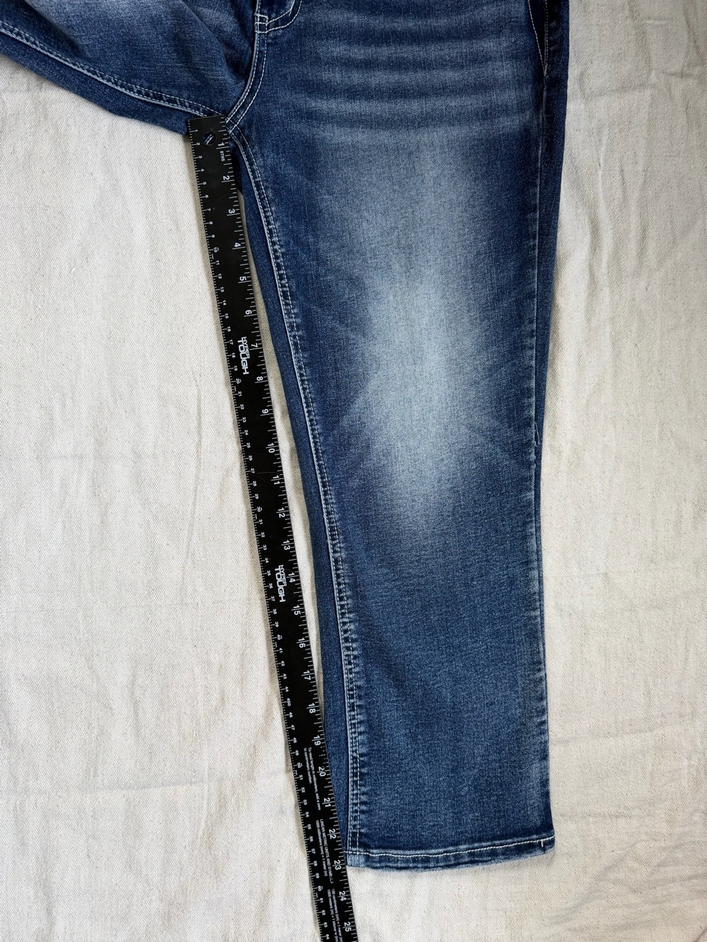 Dark Wash Distressed Whiskered Capri Jeans Comfort Stretch Western Boho Rock L - Picture 9 of 11